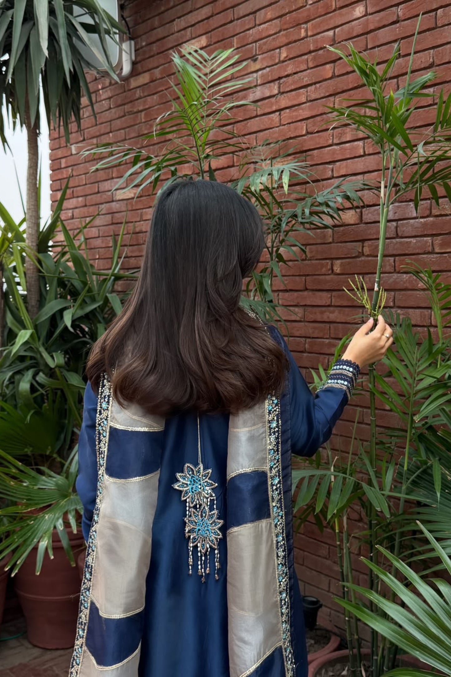 
                  
                    Shahnoor x MH
                  
                