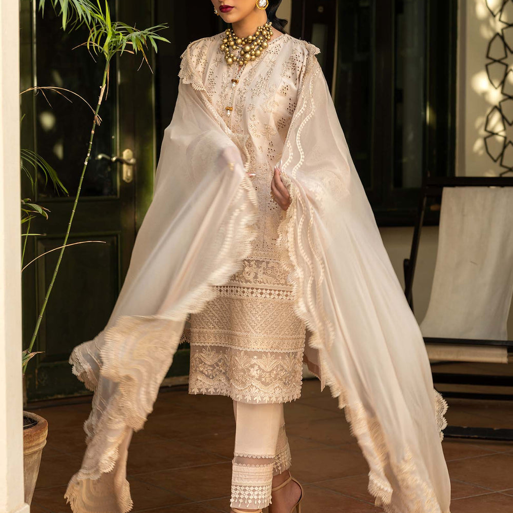 
                  
                    Raya
                  
                